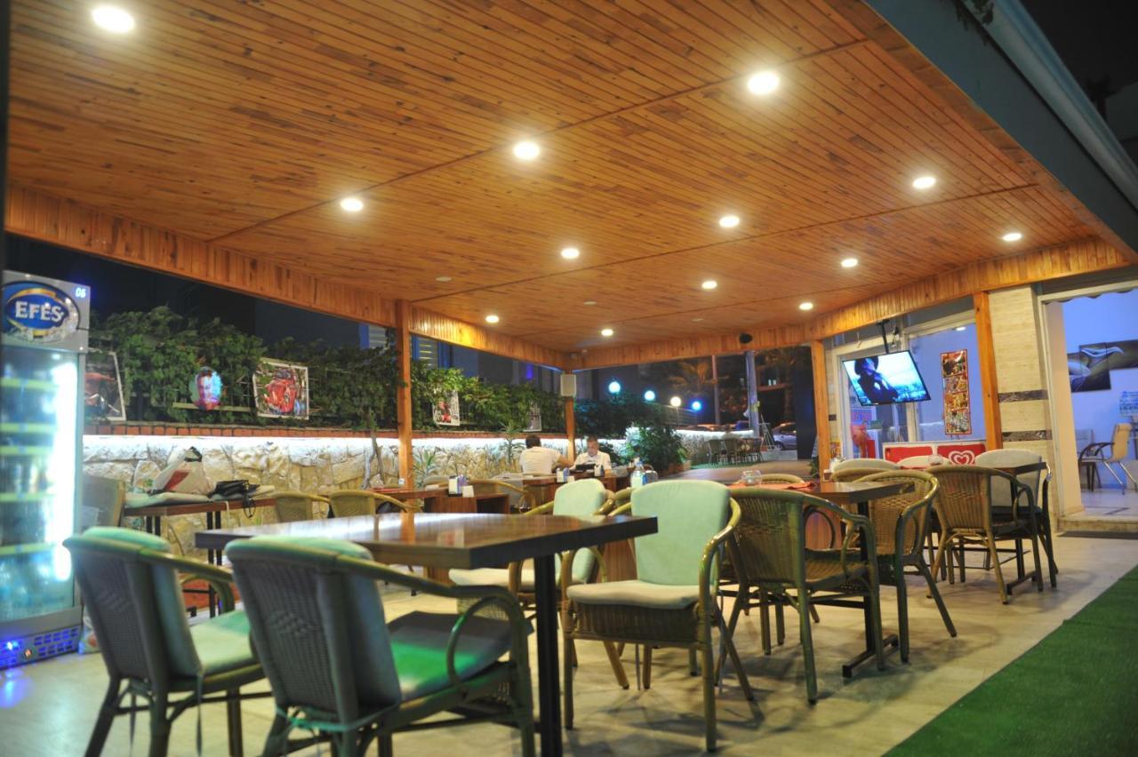 幸福家园公寓酒店 阿拉尼亚 外观 照片